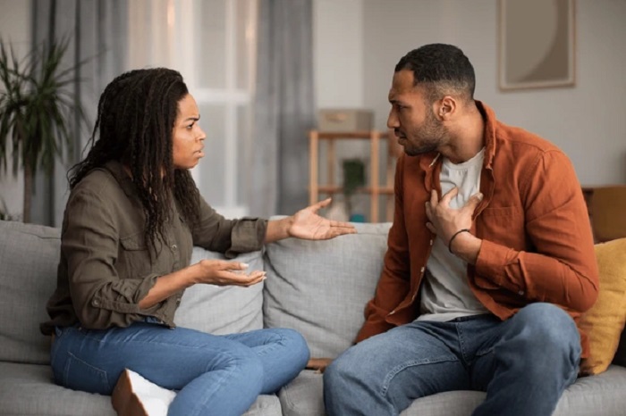 When Is It Wrong To Say "I'm Sorry" In A Relationship?