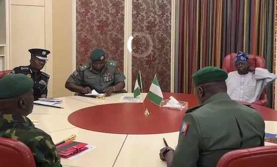 service chiefs with President