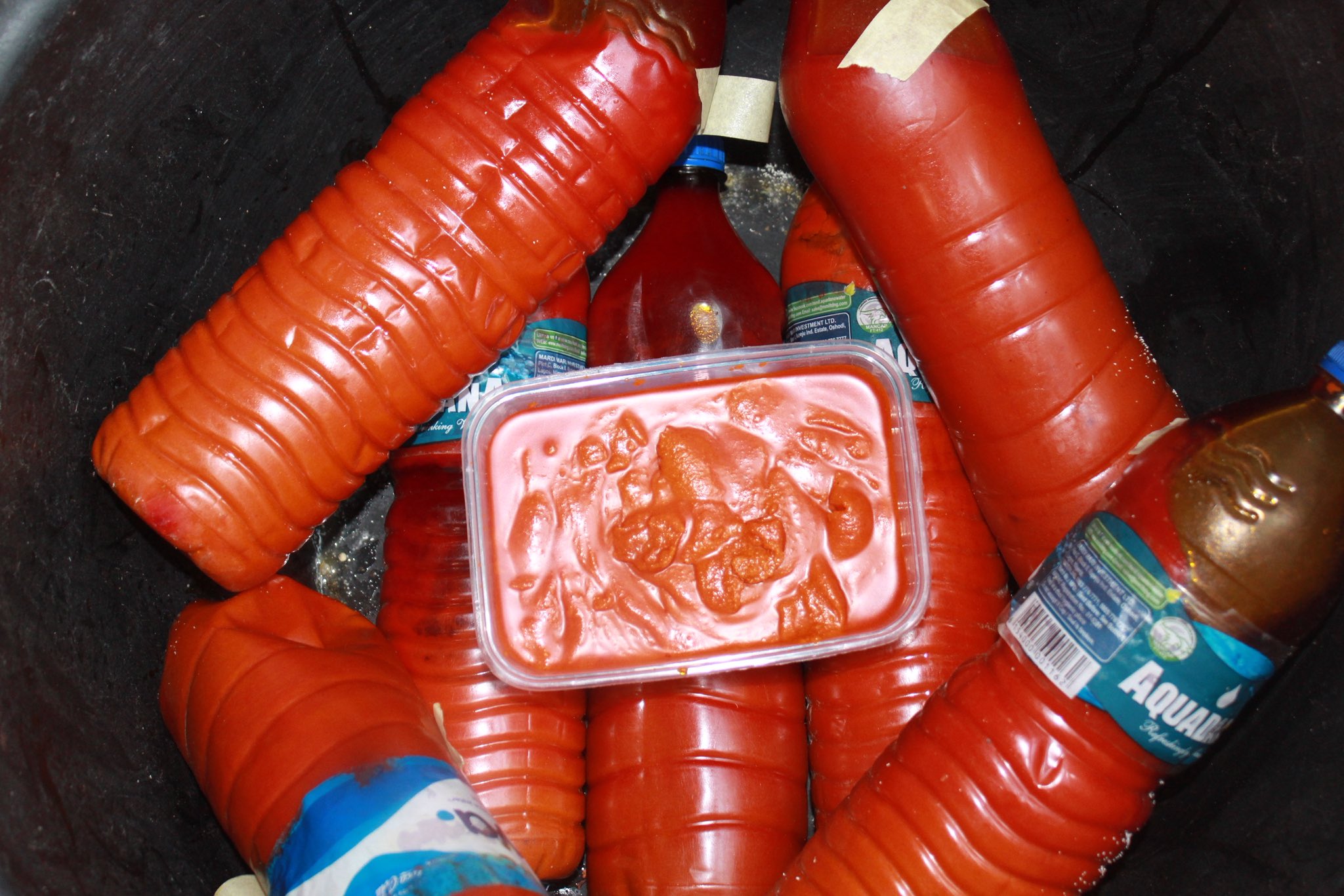 Lagos raises the alarm over adulterated palm oil in markets seals shop2