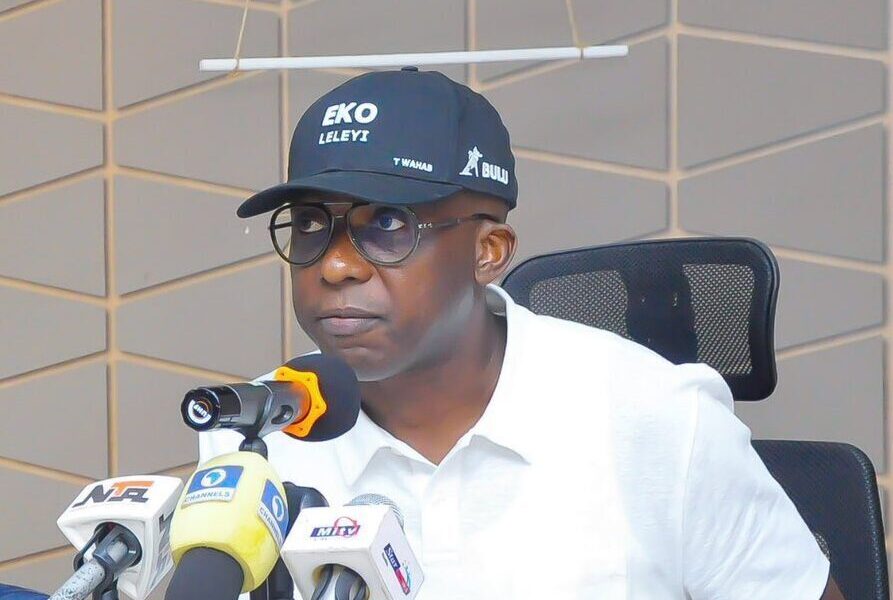 BREAKING: Lagos Orders Demolition of Building Blocking Drains in Agungi, Ajiran, Ikota