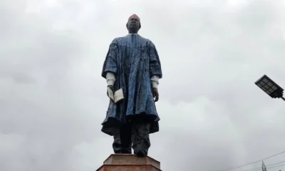 Achebe statue 1784409745
