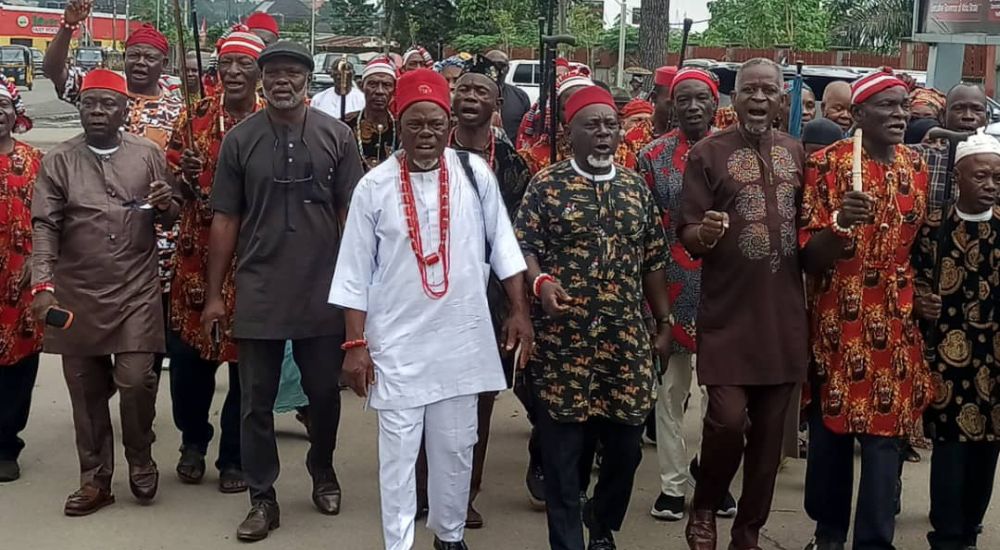 Igbo Elders Storm Abia Govt House