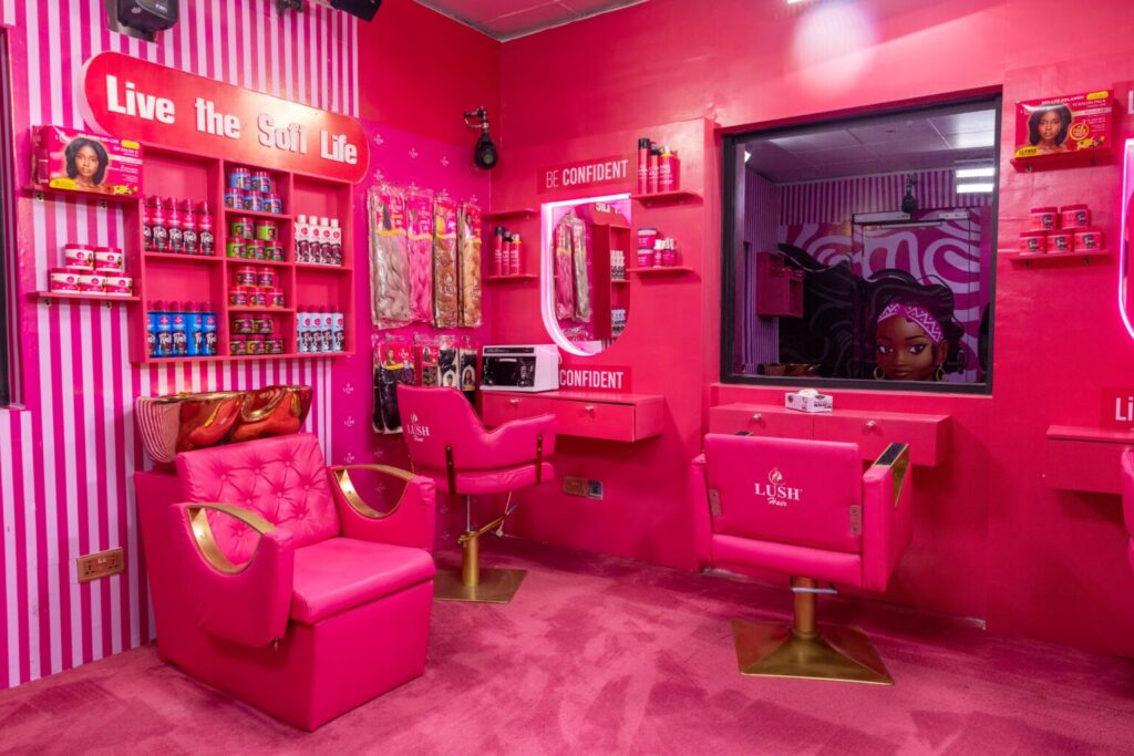 Salon 1536x1024 1