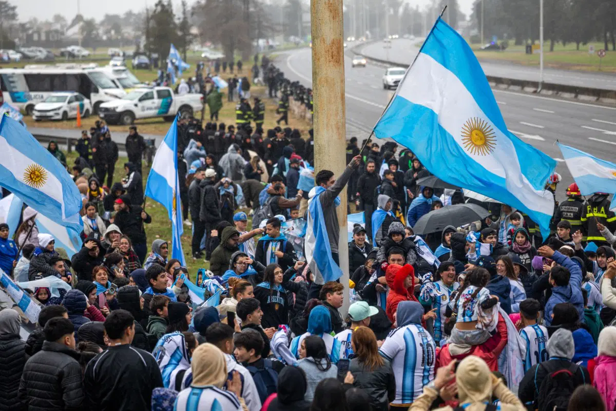 argentina retuns home